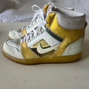 Nike Air Force 2 High Top Nintendo Wii Pack Gold and White HighTop Sneakers 2008